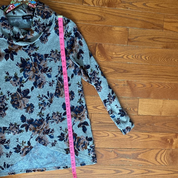 Eclipse small grey and floral women’s long sleeve top/blouse. - Picture 11 of 12